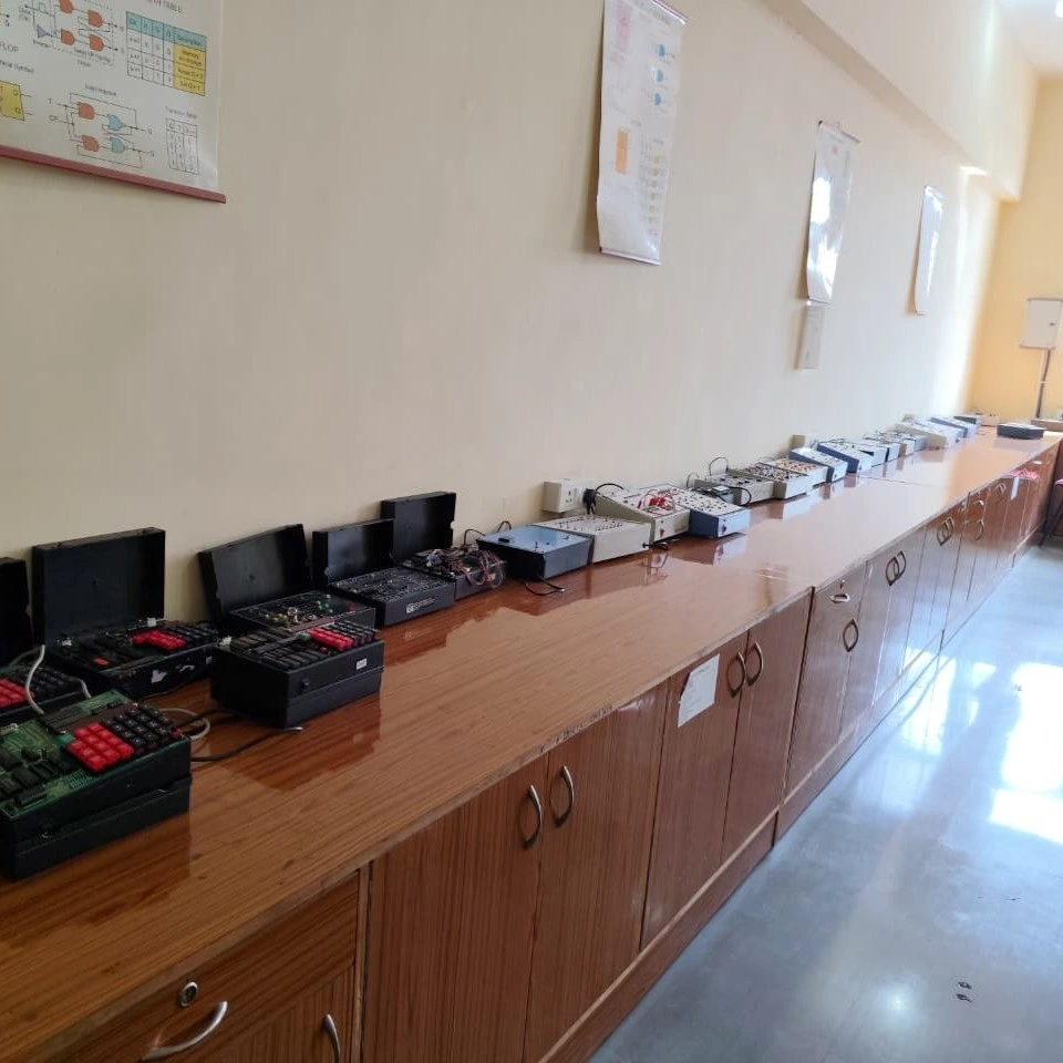 Microprocessor and Peripheral Interfacing Lab - ECE DPGITM
